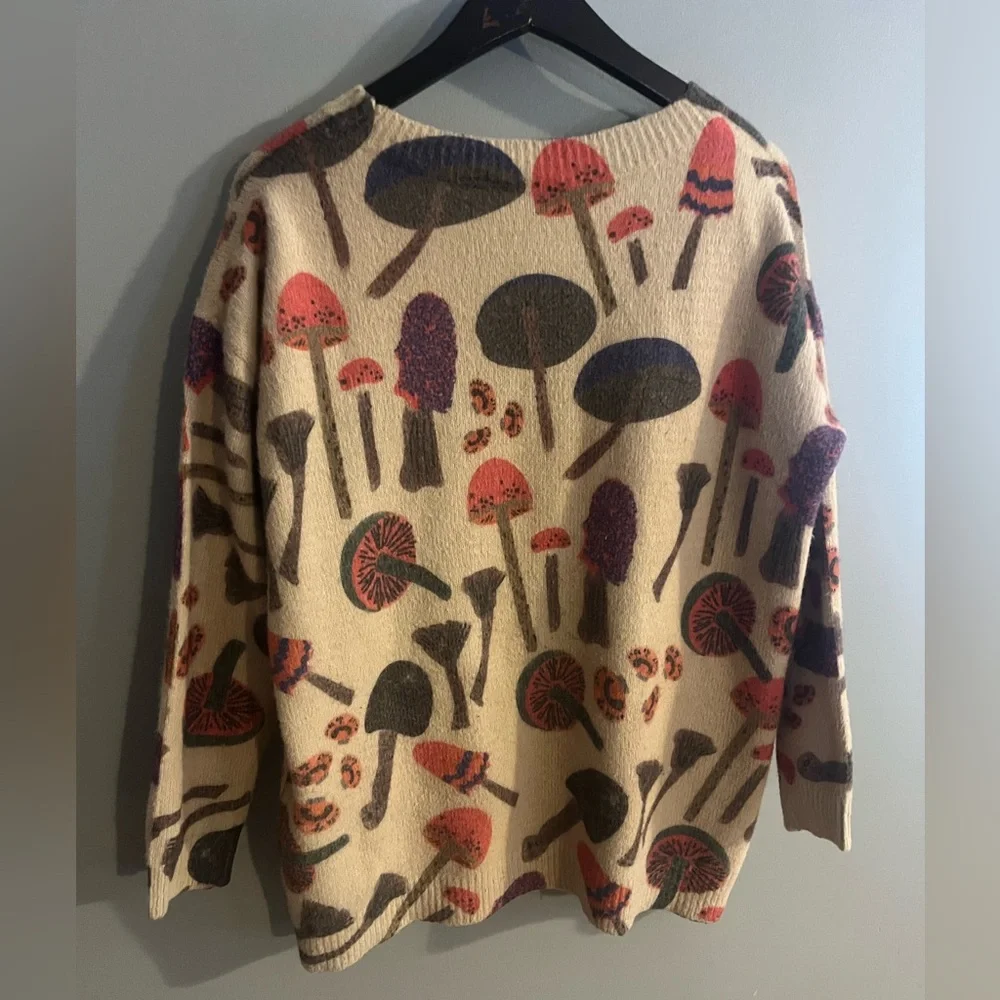 Mushroom Sweater Tan Wool Cotton blend Crewneck knit Pullover Oversized tag:M - Picture 2 of 7